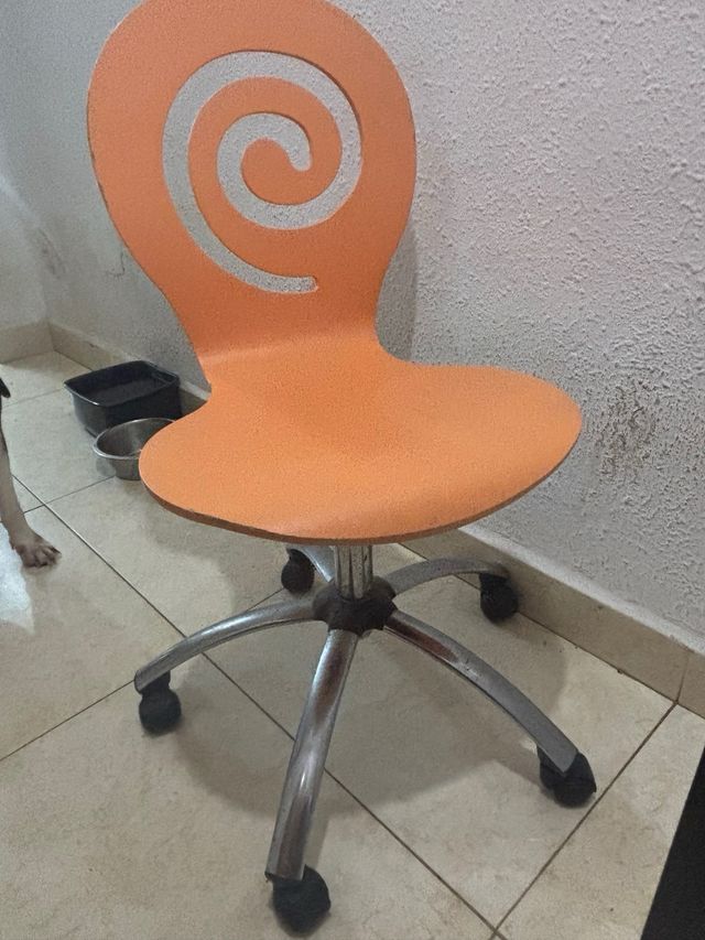 Silla escritorio giratoria naranja
