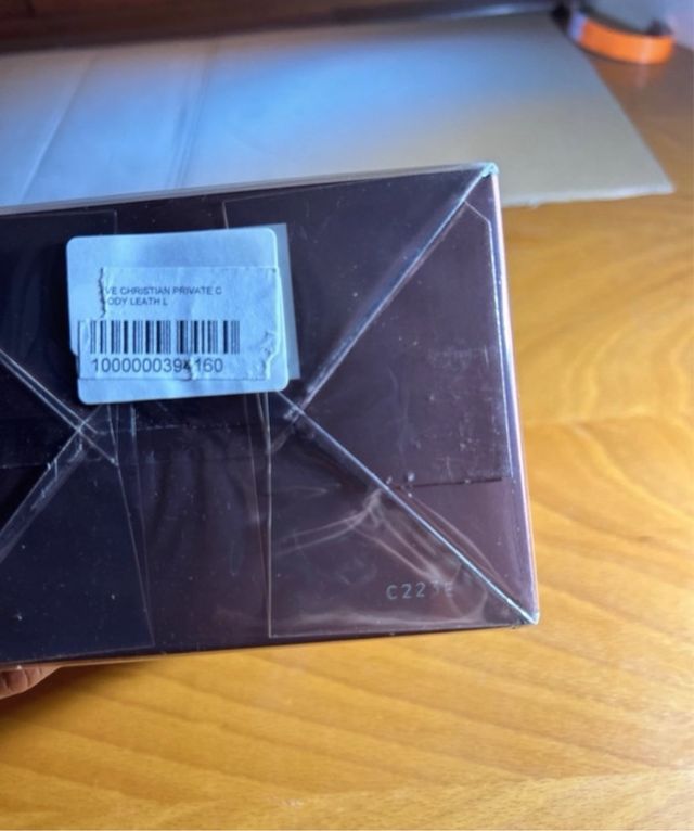 Clive Christian C Woody Leather with Oudh Intense