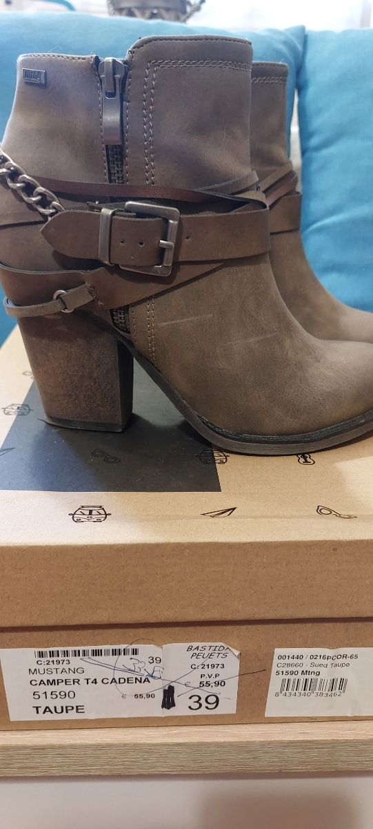 Botines Mustang marrón