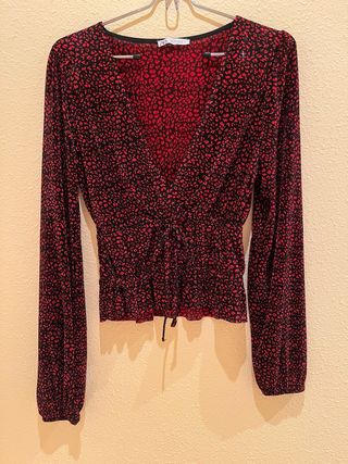 Blusa Zara Leopardo. Nueva sin etiqueta. 