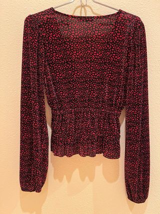 Blusa Zara Leopardo. Nueva sin etiqueta. 