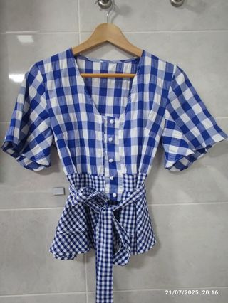 4 blusas verano: azul, verde, mostaza