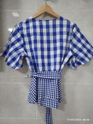 4 blusas verano: azul, verde, mostaza