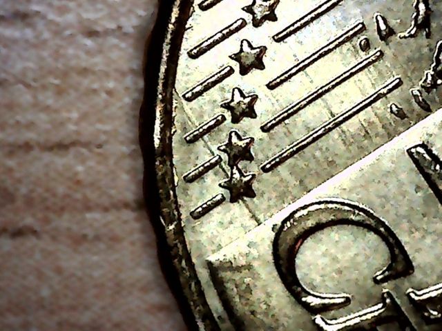 10-03918-España 10 cent € -  2023- linea en el cos