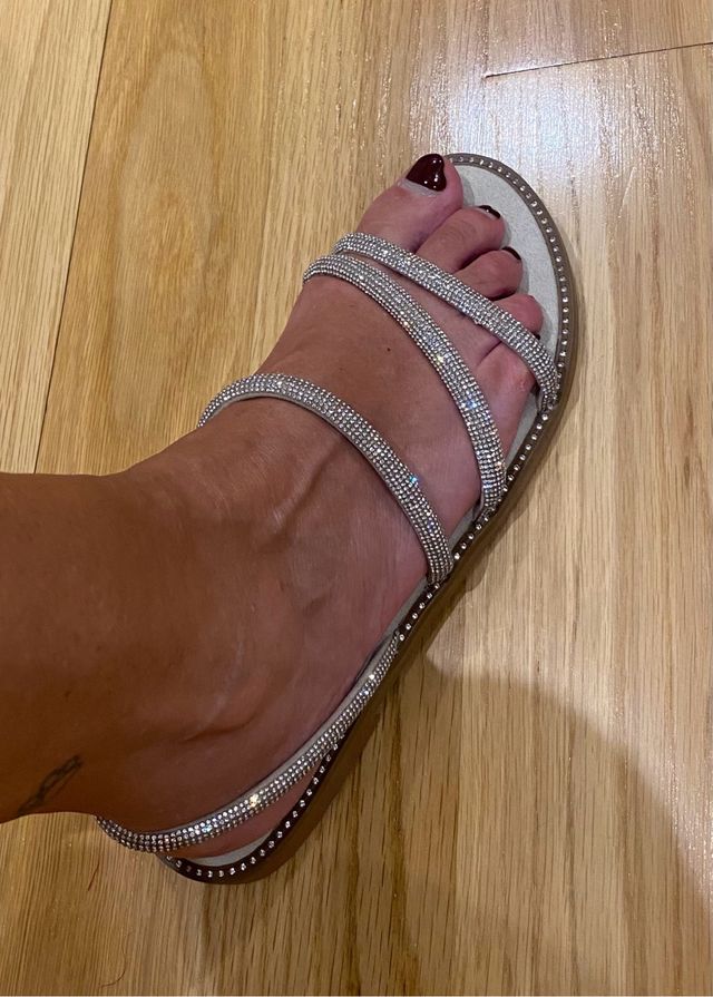 Sandalias planas Corina beige brillantes