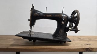 Máquina coser Antigua Wertheim