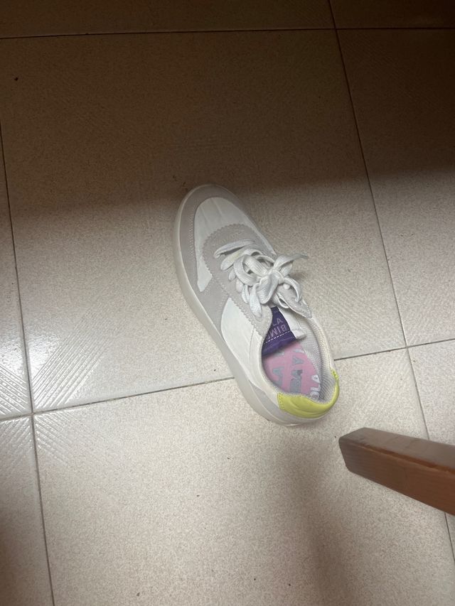 Zapatillas Biba y Lola - Beige/Blanco