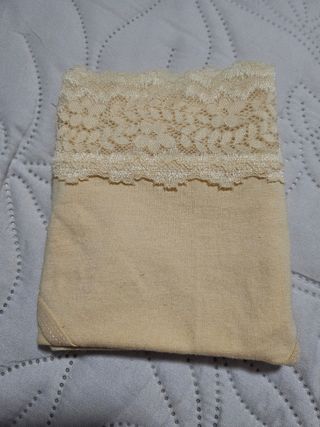 Braga beige encaje