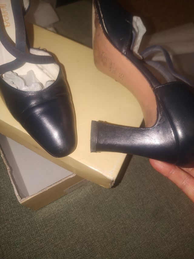 Zapatos Rebecca tacón azul marino