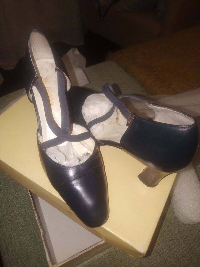 Zapatos Rebecca tacón azul marino