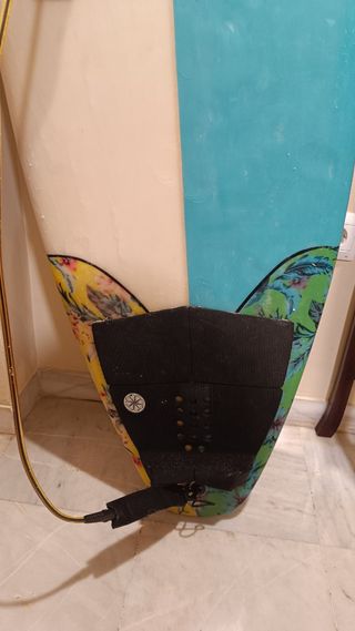 Tabla surf de fibra vidrio MAPEN y funda de regalo