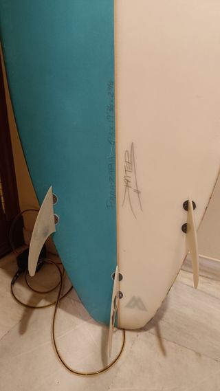 Tabla surf de fibra vidrio MAPEN y funda de regalo