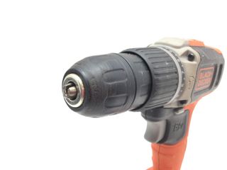 taladro a bateria black and decker bcd003