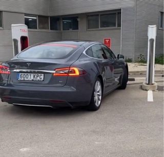 Tesla Model S 2014
