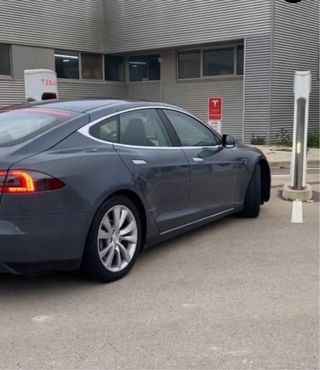 Tesla Model S 2014