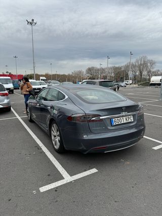 Tesla Model S 2014