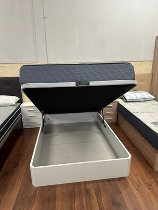 Canapés y colchones  camas en liquidacion