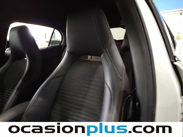 Mercedes-Benz GLA 200 d AMG Line 100 kW (136 CV)