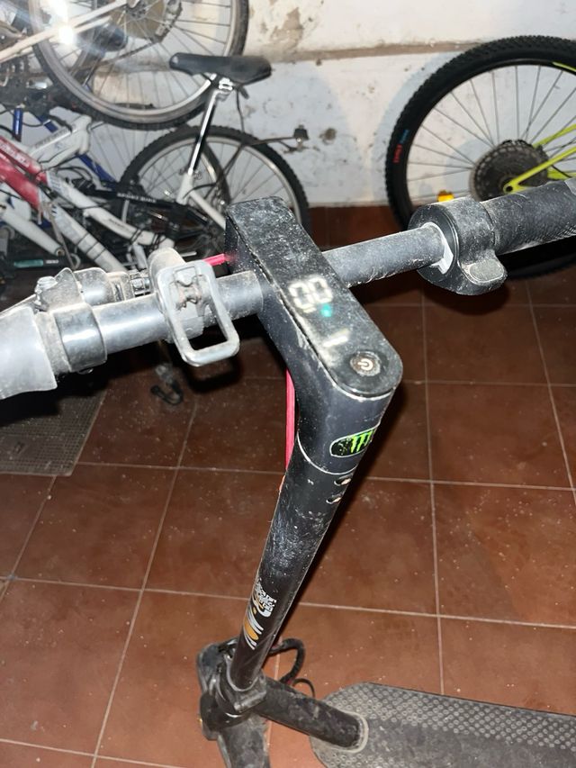 Patinete eléctrico B - mov