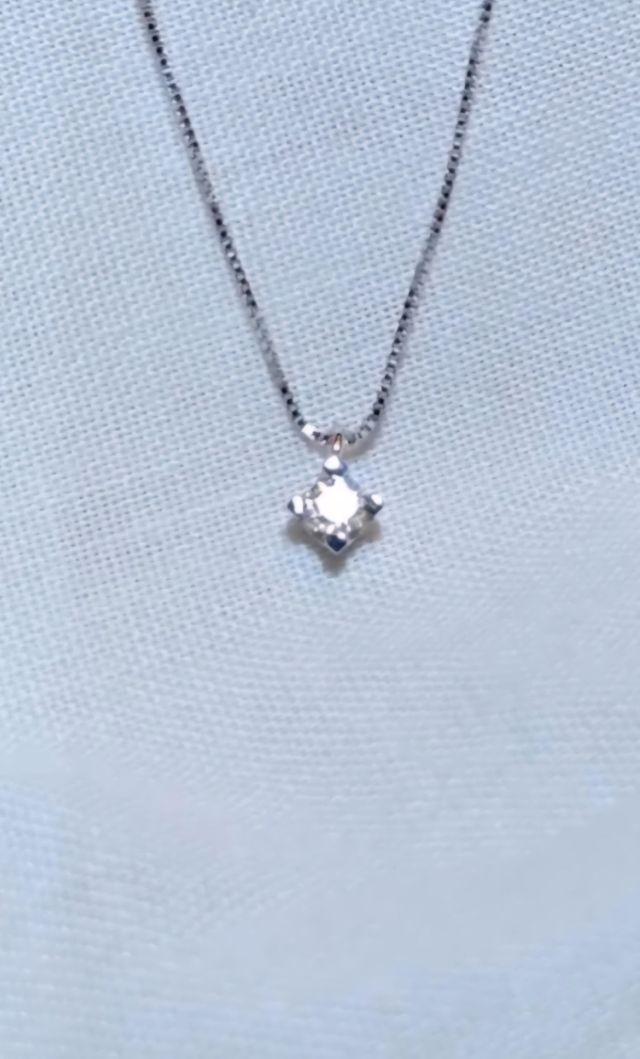 Colgante diamante solitario 18k