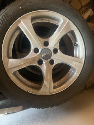 Llantas BMW X1 con neumáticos