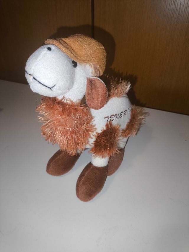 Peluche camello Tenerife souvenir