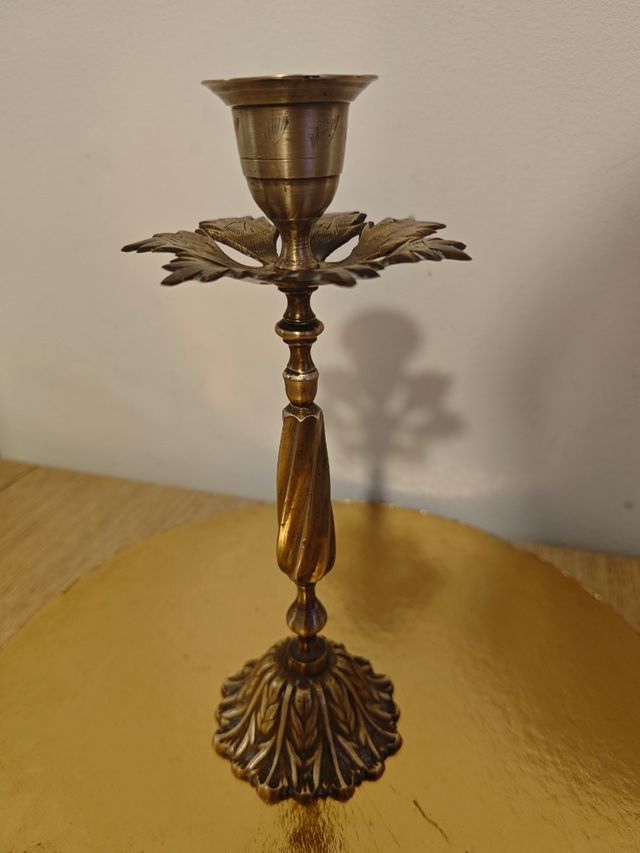 Candelabro latón antiguo