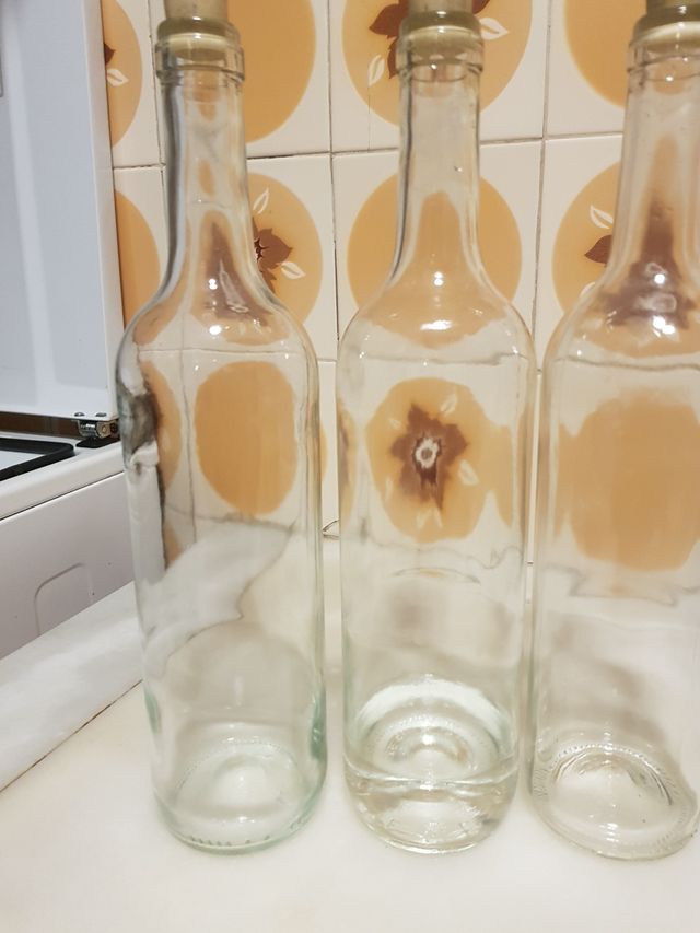 1 Botellas cristal resistentes,con ó sin tp acril.