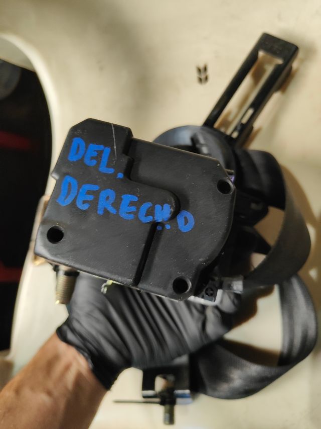 Cinturones de seguridad Leon MK1