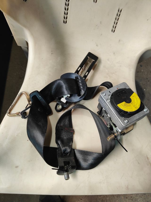 Cinturones de seguridad Leon MK1