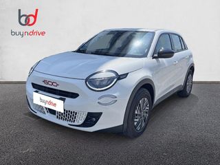 Fiat 600e 54kwh 115kw (156cv) Red