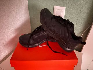 Nike Defy All Day - 42.5 EU