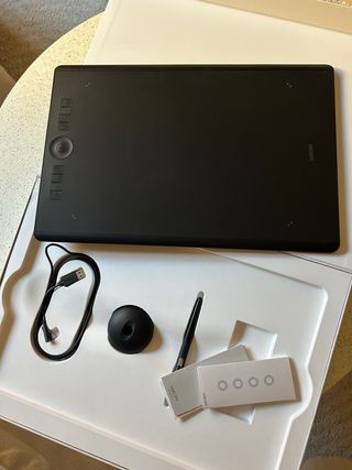Wacom - Tablet gráfica grande