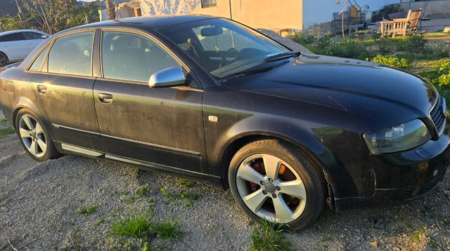 Audi A4 piezas - Motor roto, sin papeles