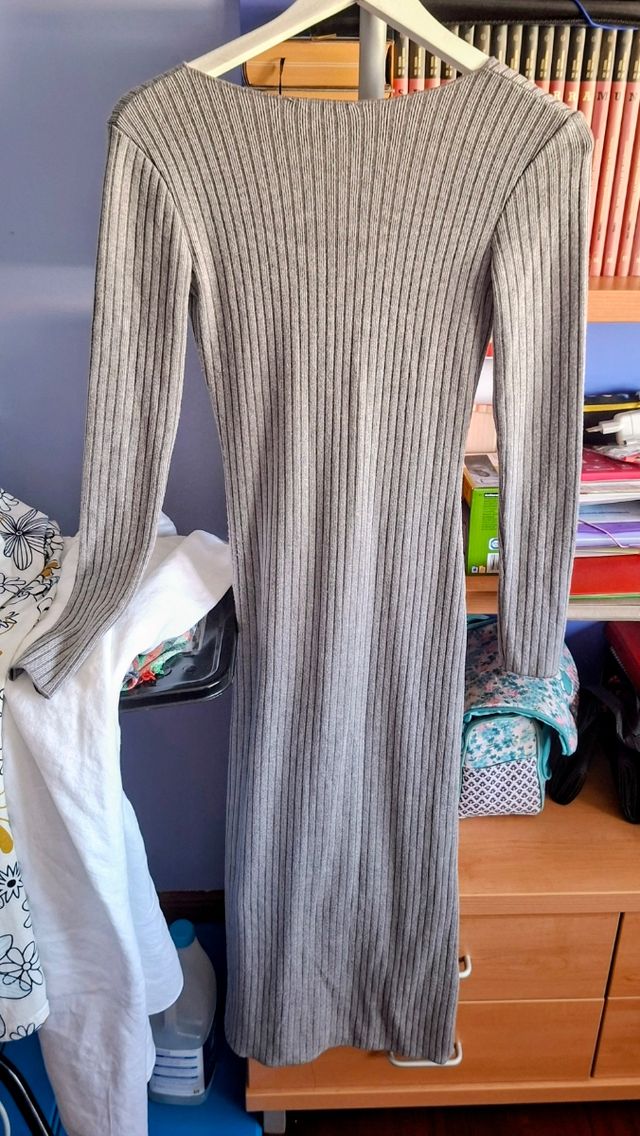Abito midi a costine grigio Zara