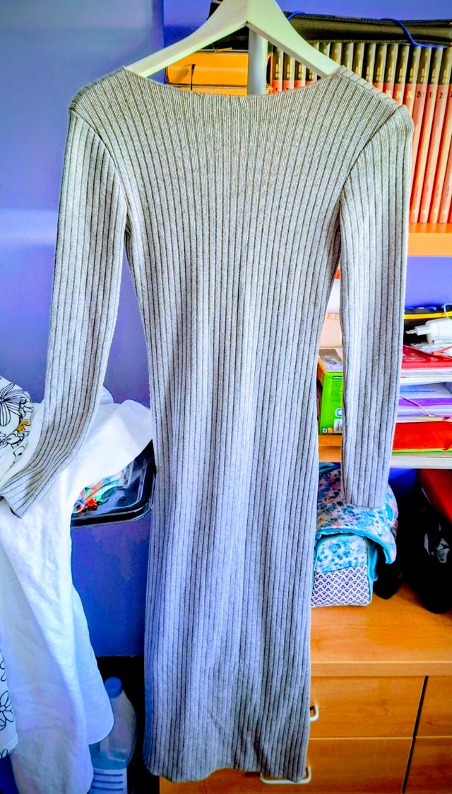 Abito midi a costine grigio Zara