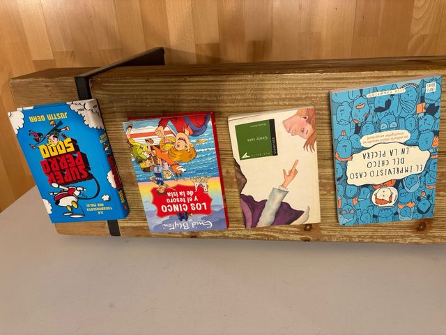 Los Cinco, Super perro, Gente rara..