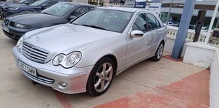 Mercedes-Benz Clase C 2005