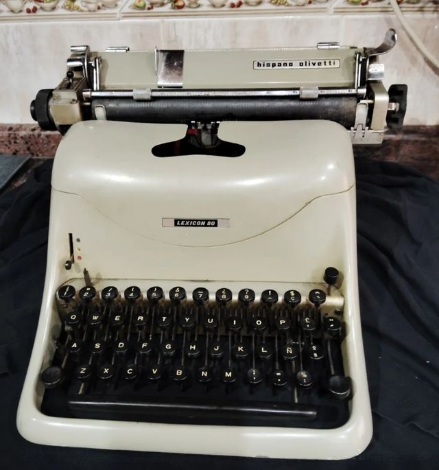 Máquina escribir Olivetti Lexicon 80