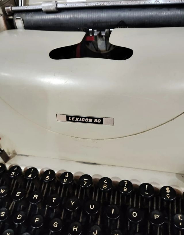 Máquina escribir Olivetti Lexicon 80
