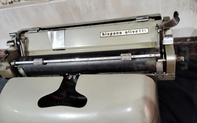 Máquina escribir Olivetti Lexicon 80