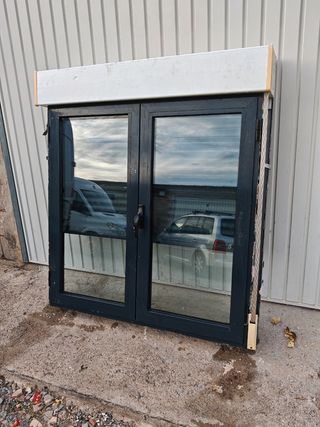 Ventana abatible climalit antracita