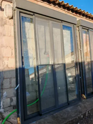 1 Balconera autoblocante automática