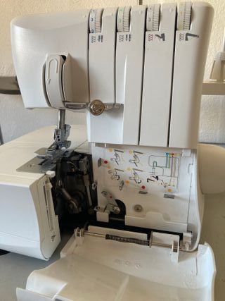 Remalladora Singer S1478.