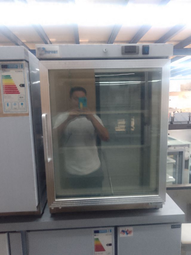 Armario sobremostrador de congelación.