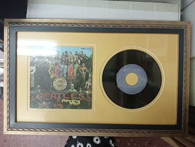 Marco vinilo Beatles Lovely Rita