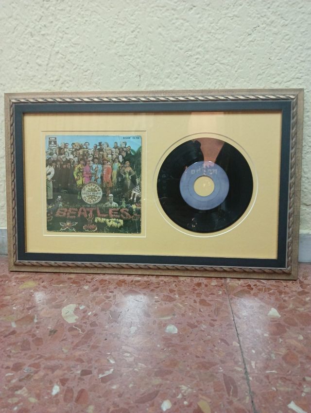 Marco vinilo Beatles Lovely Rita