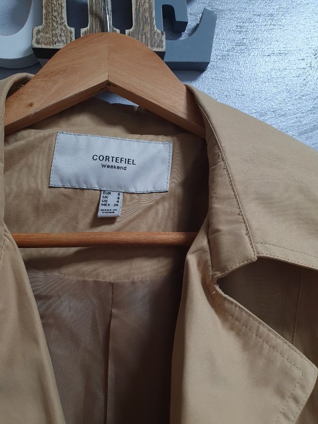 Trench beige Cortefiel