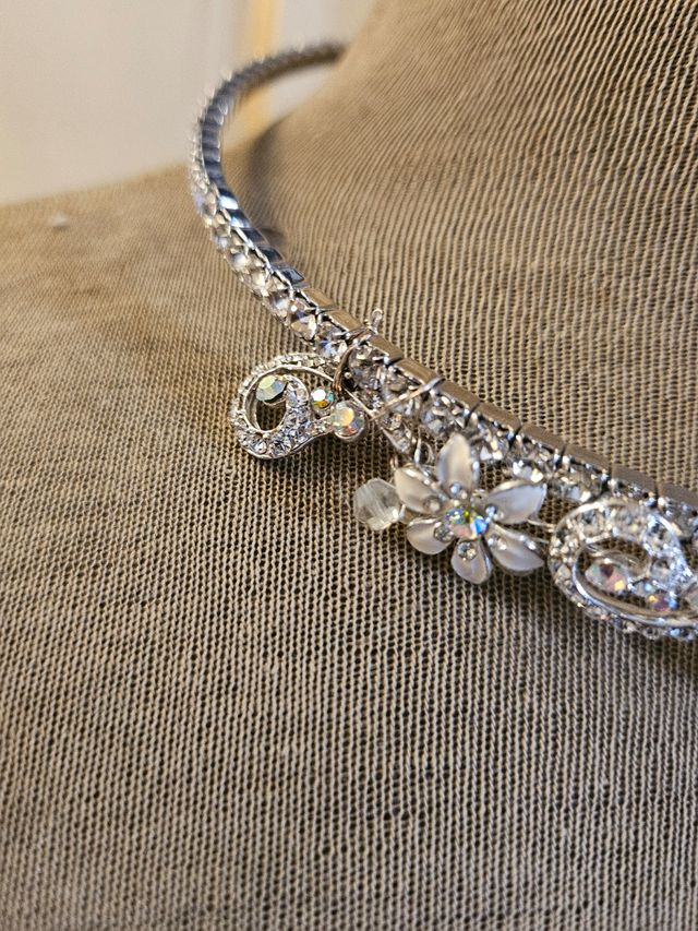 Collana con fiori | Gioiello