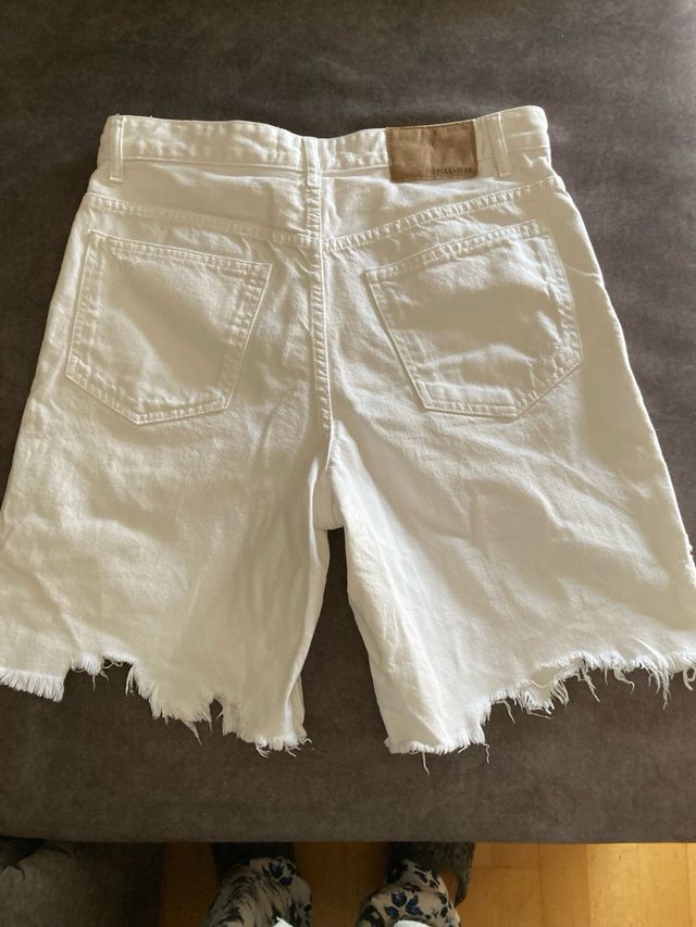 pantalon corto Pull&Bear blancos rotos